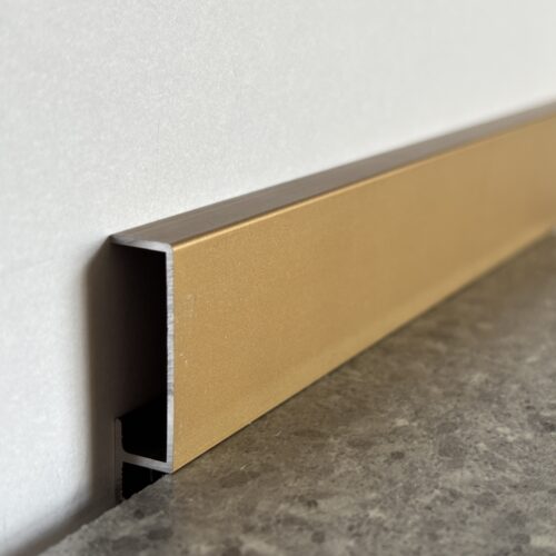 Mini plinta bronze din aluminiu CLIPLIST 30X10