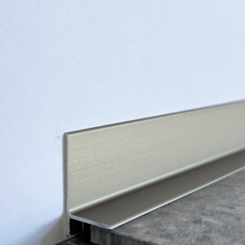 Plinta minimalista titanium din aluminiu CLIPLIST 25X15