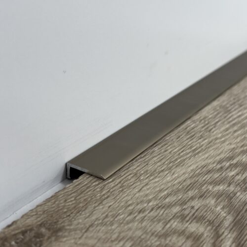 Plinta mini titanium din aluminiu CLIPLIST 1,5X18