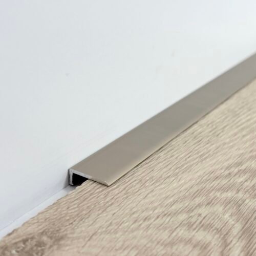 Plinta mini titanium din aluminiu CLIPLIST 1,5X18